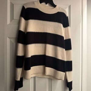 Women’s Banana Republic stripped sweater